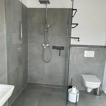 Hof Busen Ap. * Monchengladbach